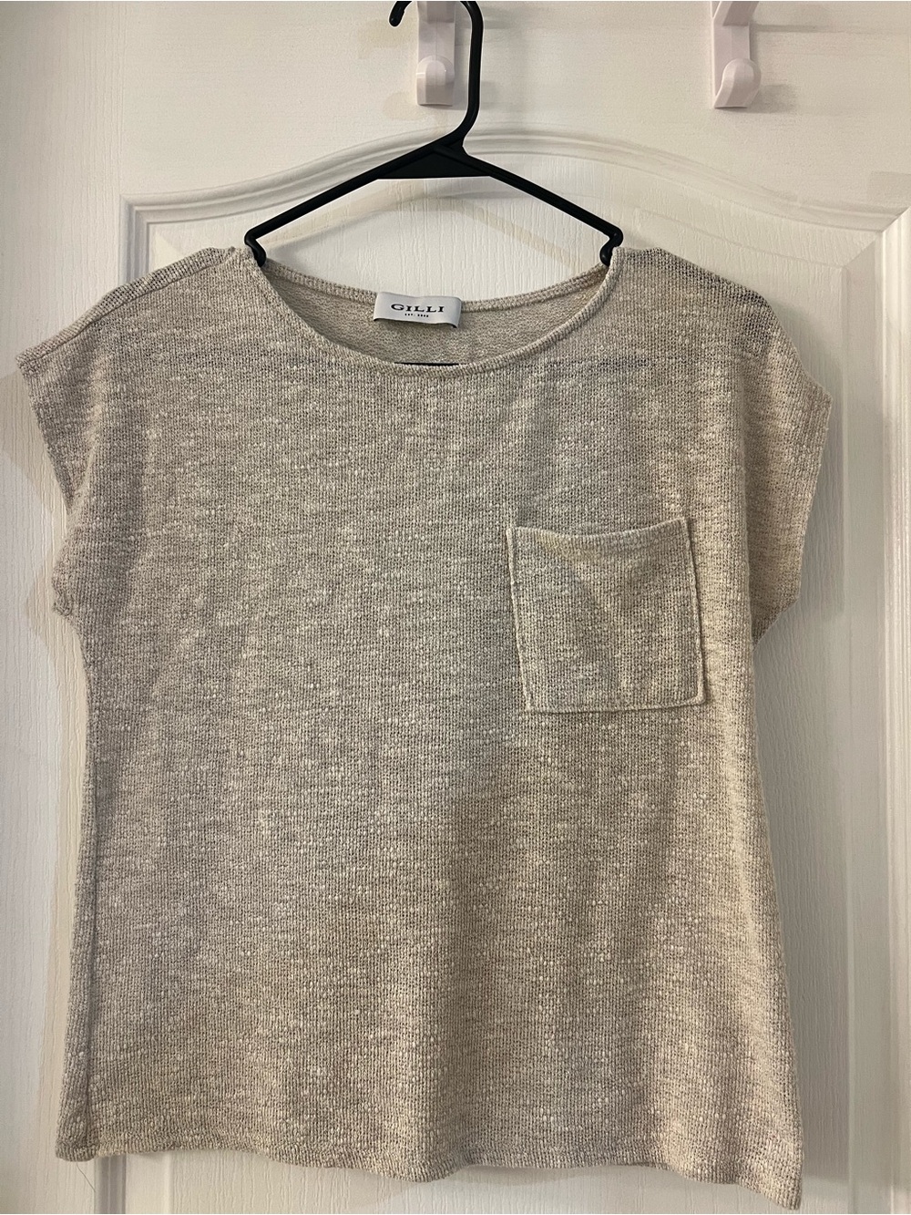 Gilli Women's Beige Knit Short Sleeve Pocket Tee